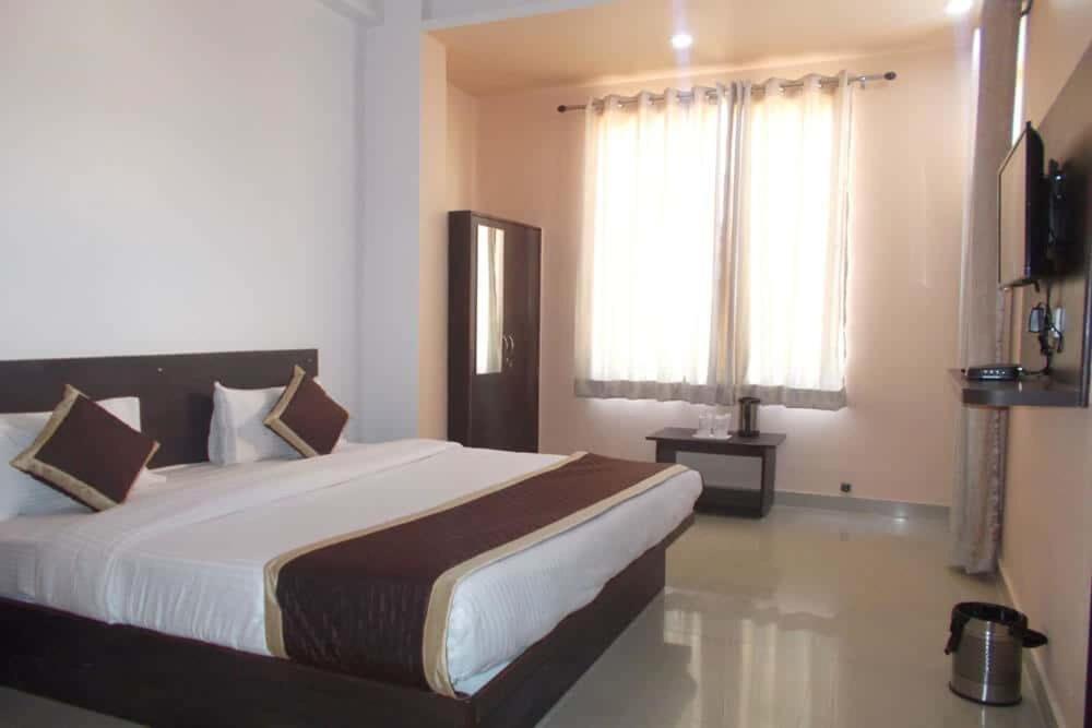 Makrana Raj Hotel Sikar Eksteriør billede