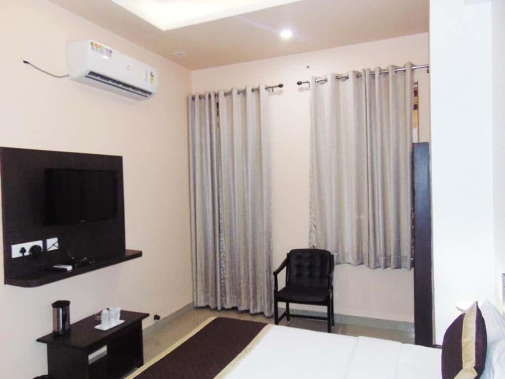 Makrana Raj Hotel Sikar Eksteriør billede